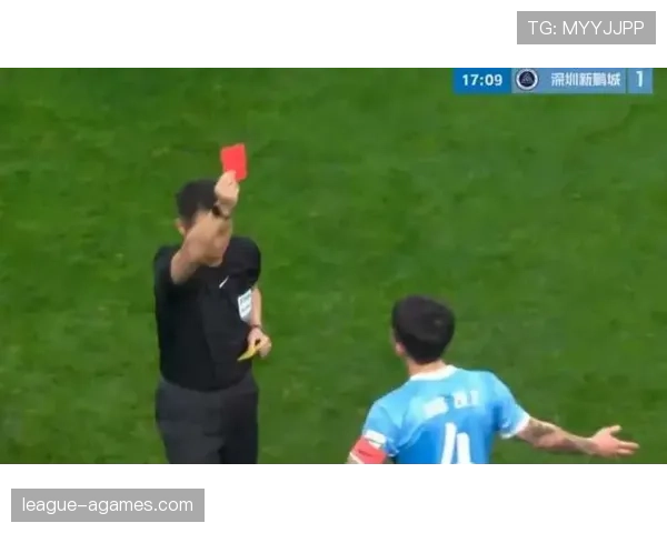 肘击判罚为何常被忽视？足球规则中隐含的争议解析