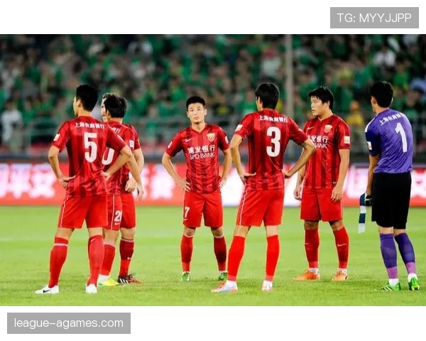 曼联财务重压背景下试错空间缩减，当前赛季稳定性面临考验